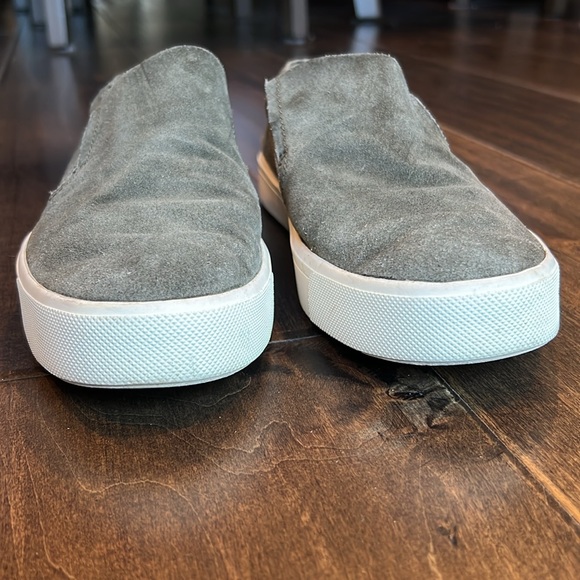 Vince Olive Smoke Suede Slip On Sneaker Size 9 - Picture 3 of 15